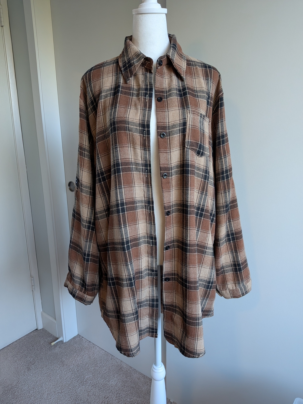 XL Women's Longline Brown Plaid Button-Up Overshirt, Fall Looks